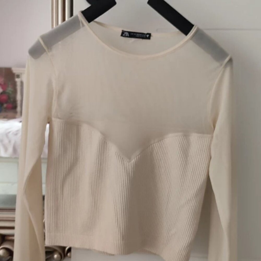 Zara mesh stitching top